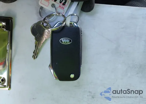 2021 Kia Sportage Lx z USA, uszkodzony, nr VIN KNDPMCACXM7942535